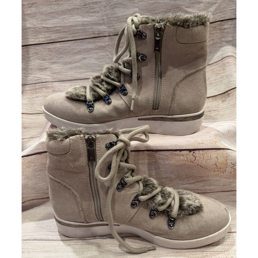 Kenneth Cole REACTION Women's Hum Along Faux Fur Bootie Alpine Lace Boot 8.5
